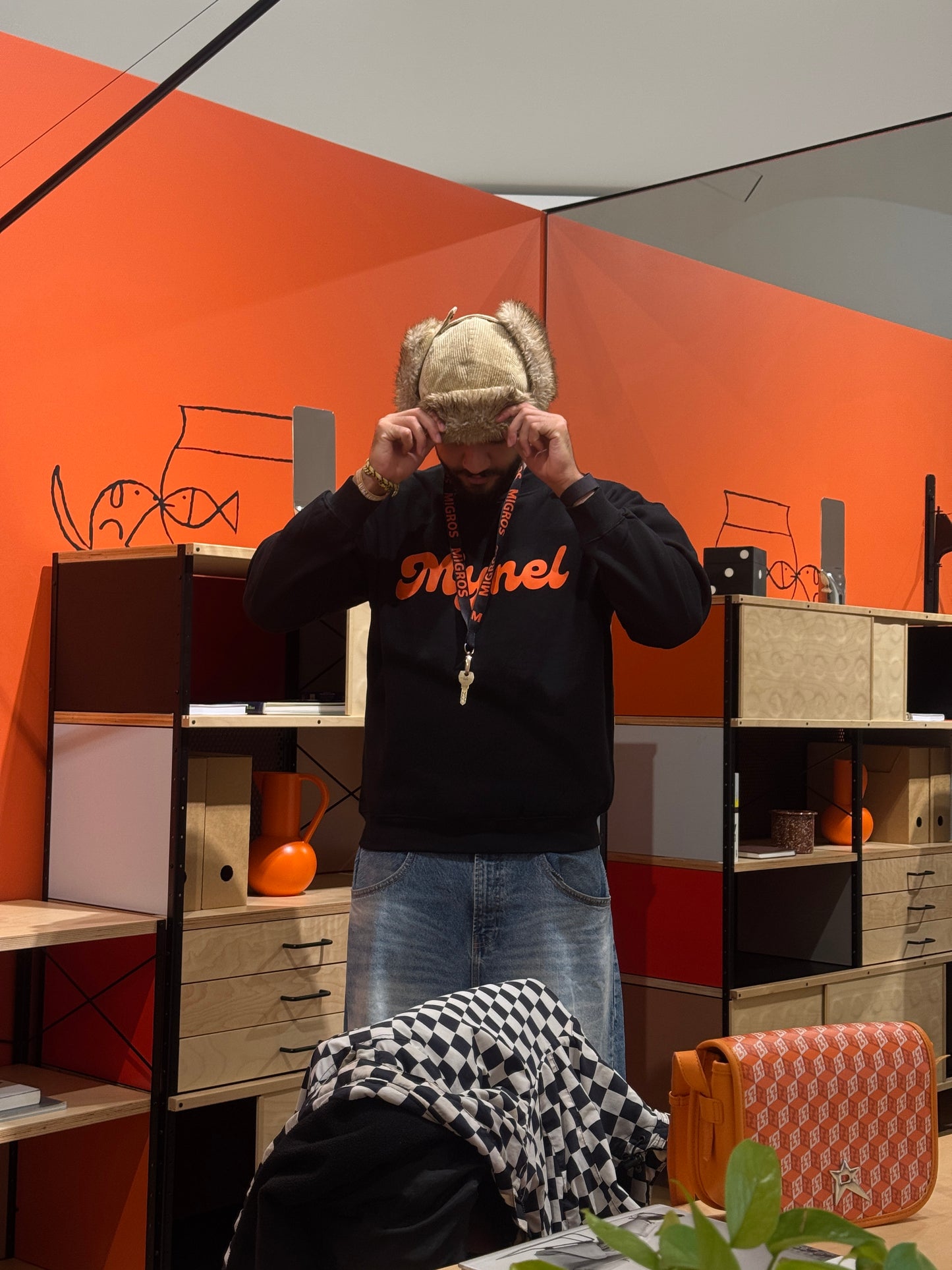 nüt ztue mit dem 9to5 - Hoodie Schwarz